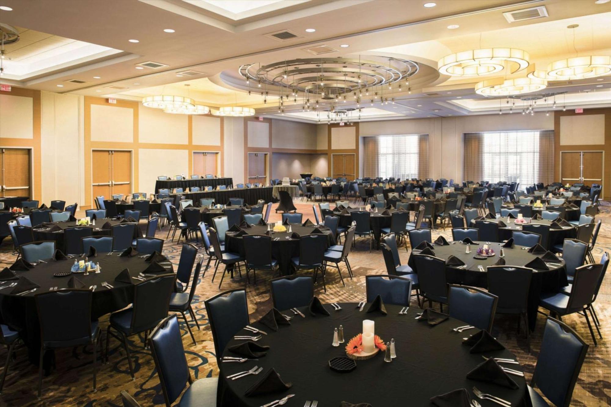 Hilton Garden Inn Sioux Falls Downtown Ngoại thất bức ảnh